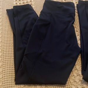 2 pair of gym leggings